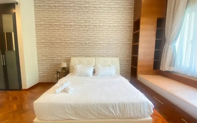 The Suites Straits Quay