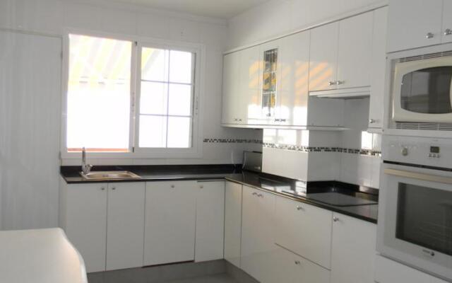 Ciudad de las Ciencias Apartment