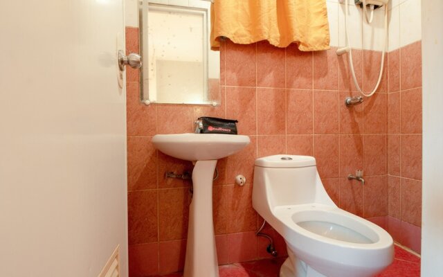 RedDoorz @ Paterno Street Tacloban