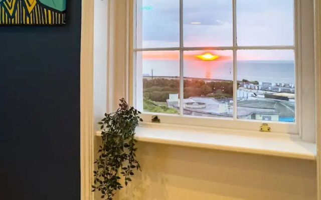 Stunning Sea View Georgian Retreat by Adliv