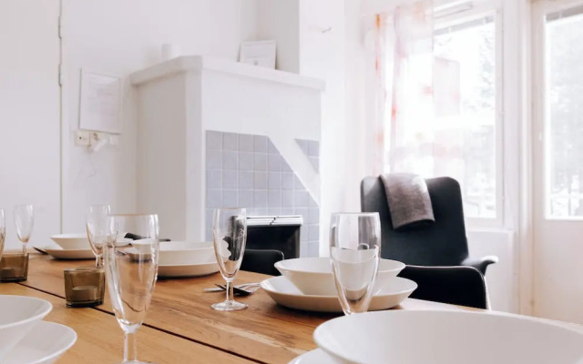 Spacious 3BR Apt. with Sauna