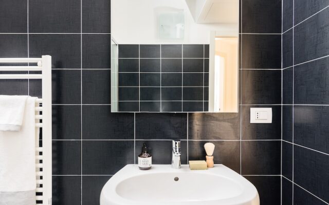 Home At Hotel - Fara