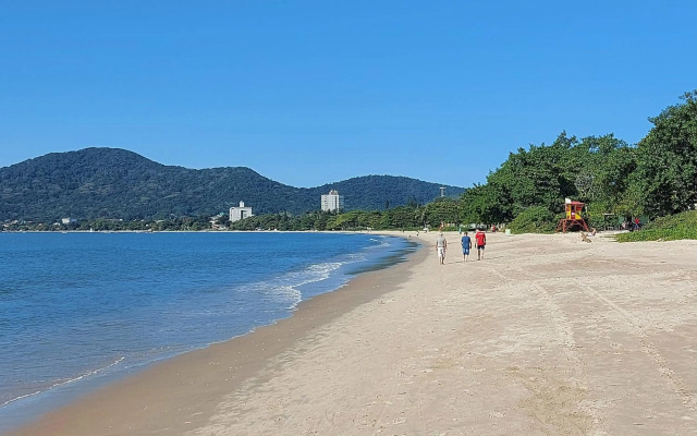 Curta Praia de Armação - Casa Girassol