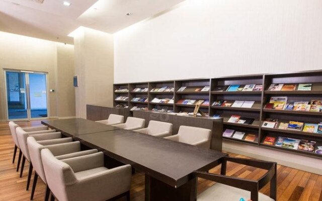 KL Skyline Hostel & Rooftop Infinity Sky Pool