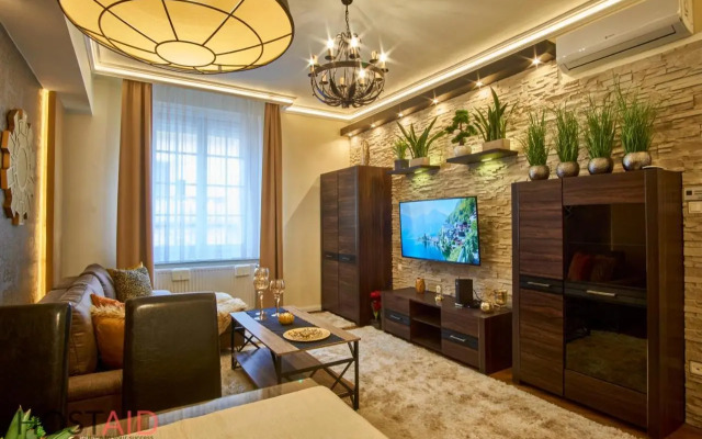 R7 Design Apartment - hostAID