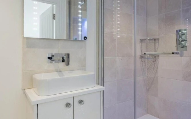 1bed Apartment - Convenient Location - Petsallowed