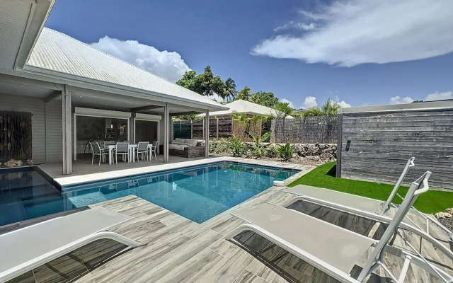 Nakolodge 3 chambres -piscine / jardin privés