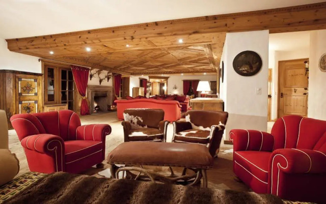 Top of the World Apartment