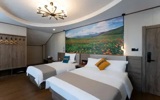 Hemuqi Mountain Villa