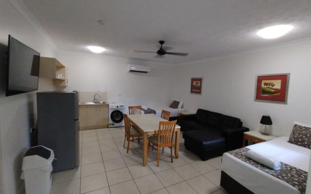 Cascade Motel In Townsville