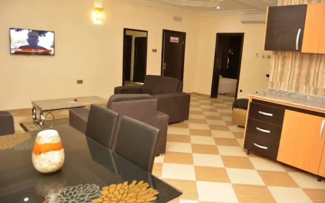 Ice Grand Hotel & Suites