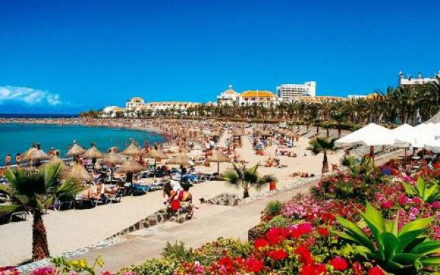 Playa Las Vistas Royal
