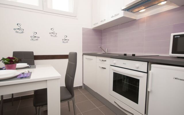 Studio Apartment Ema