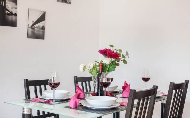 Little Home - Warsaw Royal