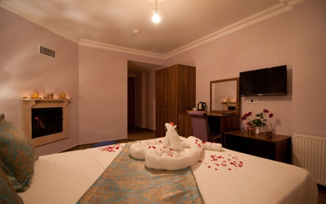 Defne Hotel