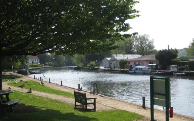 Yew Tree Guest House