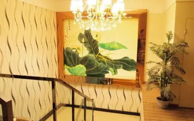 Yangxin Carnival Business Hotel