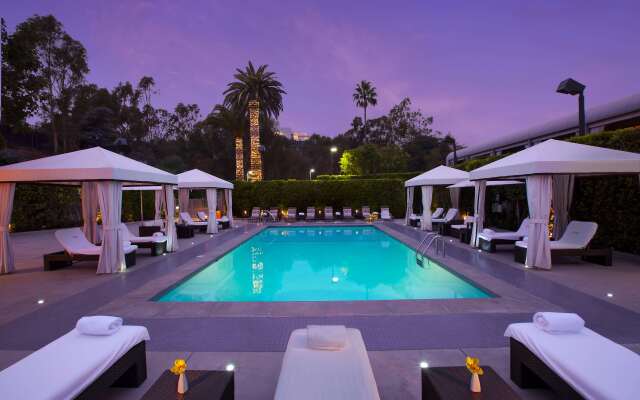 Luxe Sunset Boulevard Hotel