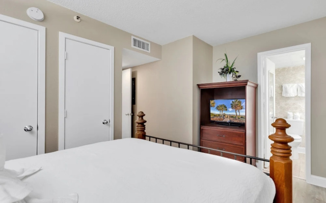 Stunning Oceanfront View Atlantica Tower