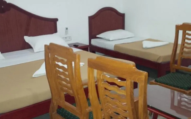 Hotel Thoiba Residency
