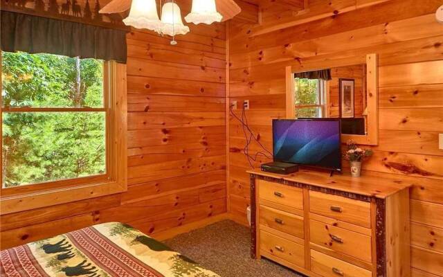 Close to Heaven - Two Bedroom Cabin