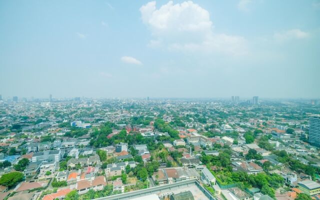 Homey Penthouse 3Br With Extra Room Kemang Village Apartment