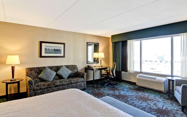 Hampton Inn by Hilton Toronto Airport Corporate Centre