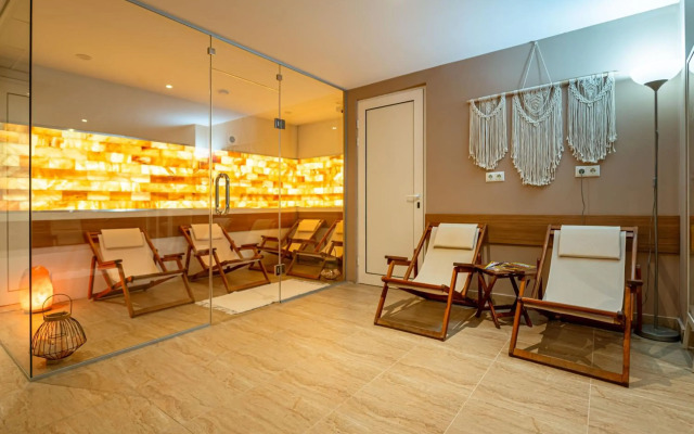 Aphrodite Beach Hotel