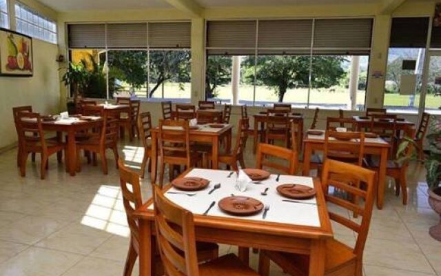 Hotel Campo Real Plus Tamasopo