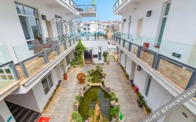 Shuanglang Town Panshi Inn.
