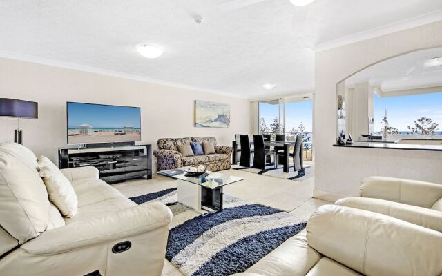 Burleigh Heads Private 2 Bed Ocean View