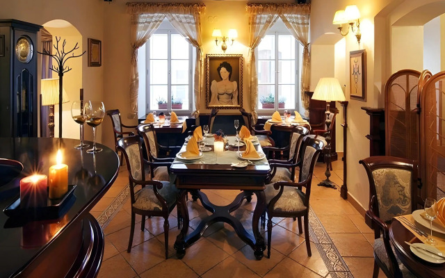 Boutique Hotel Constans