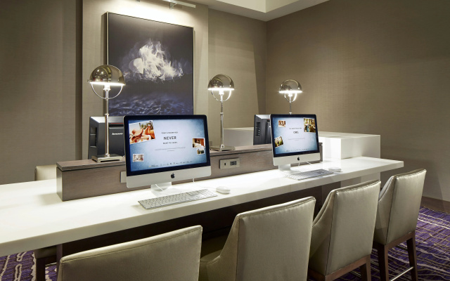 Hilton Long Beach Hotel