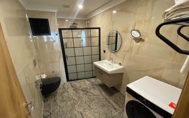 Rena Grand Residence & Suite