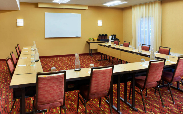 Courtyard by Marriott Minneapolis-St. Paul Airport