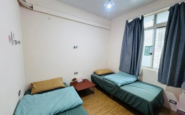 MatchBox Hostel