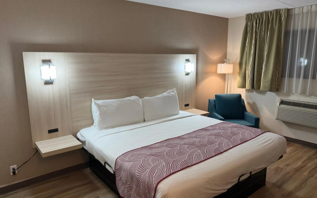 The Floral Park Motor Lodge