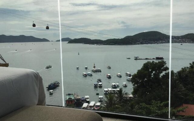 Nha Trang Harbor Apartments & Hotel