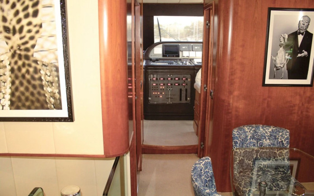 ESSOESS Boat - Five Star - Exclusive use