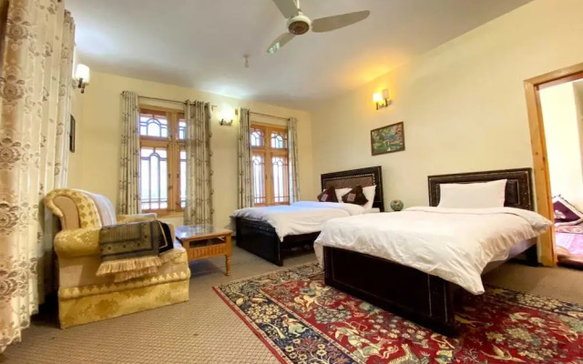 Blossom Guest House Gilgit