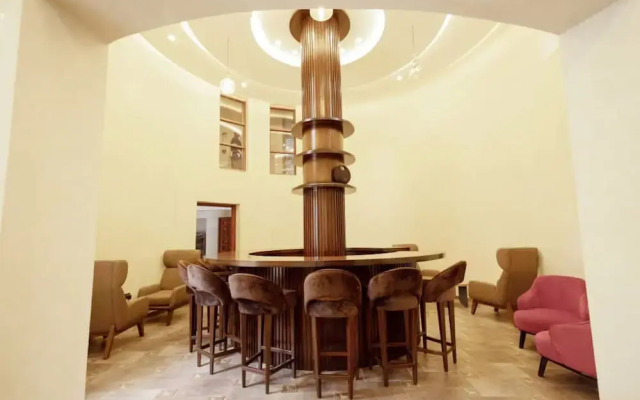 Grik Hotel - Entebbe