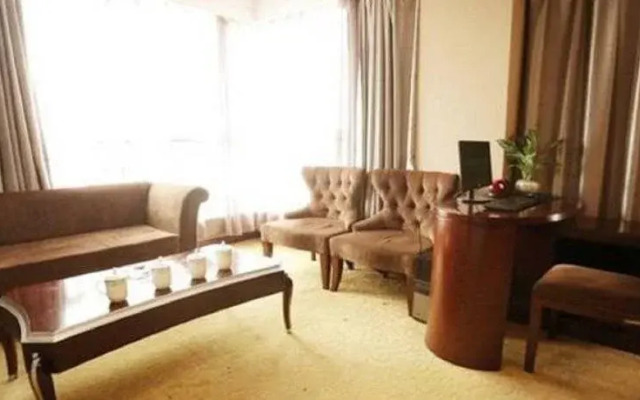 JUN Hotels Henan Zhengzhou Zhongmou County Wanbang Market