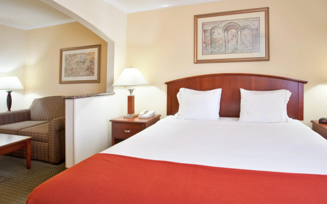 Holiday Inn Express & Suites Tucson Mall by IHG