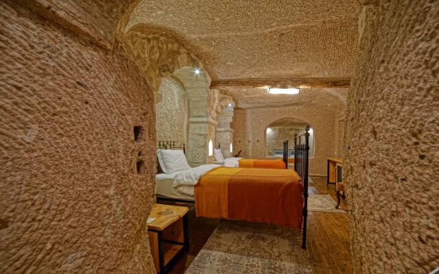 Taru Cave Suites