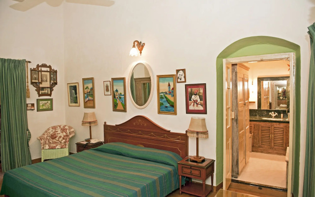 WelcomHeritage Connaught House