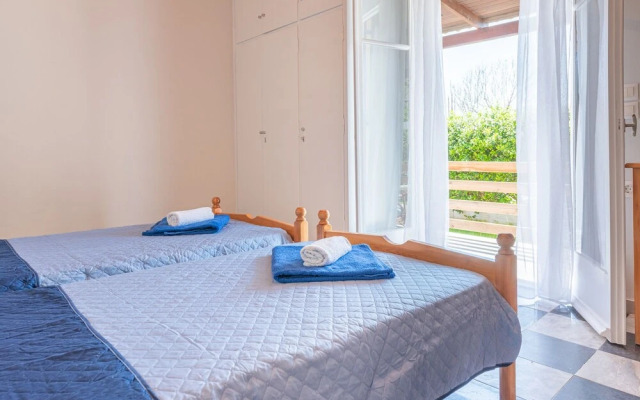 Villa Popi on the Beach of Agios Gordios