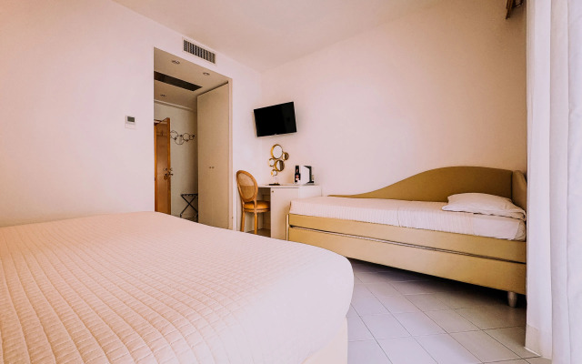 Hotel President