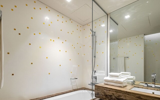 LUX Holiday Home - DAMAC Residenze 1