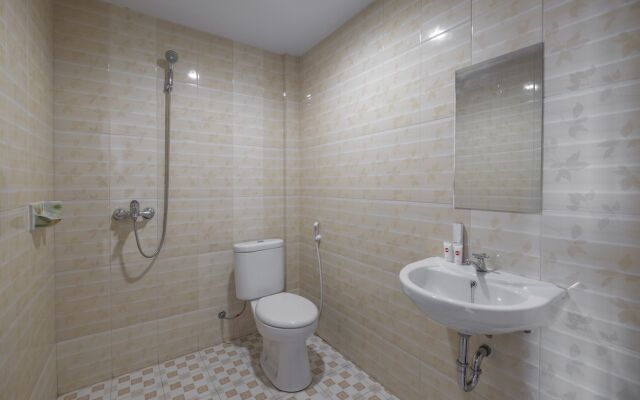 OYO 1633 Hotel Darma Nusantara 3