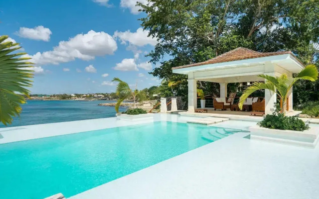Sunny Vacation Villa 67